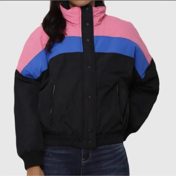 American Eagle Women's multicolor button-down & Zip-up puffer jacket - small - Picture 9 of 9